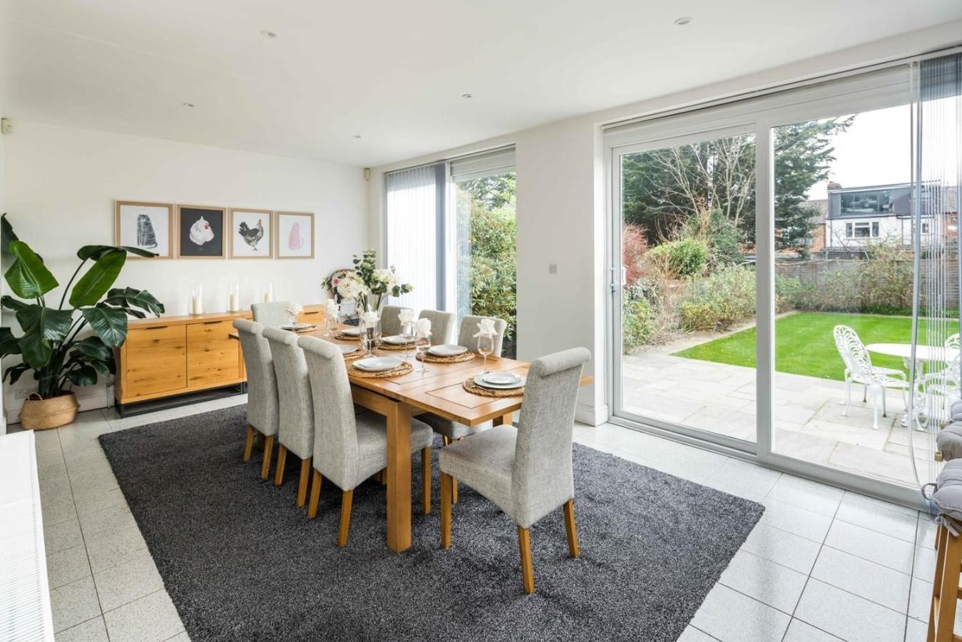 Holiday home Contemporary 5 Bedroom With Garden North Finchley