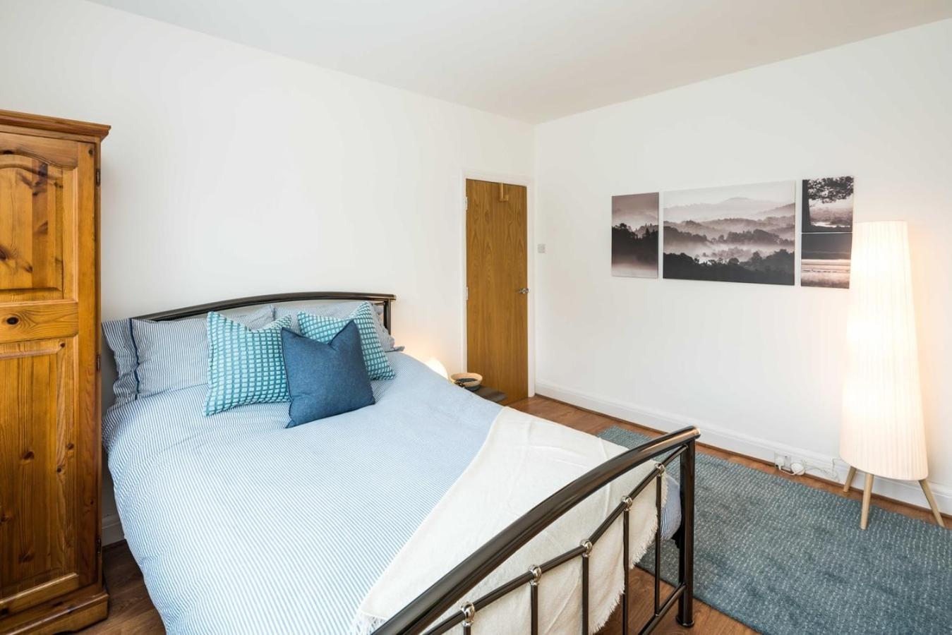Holiday home Contemporary 5 Bedroom With Garden North Finchley London